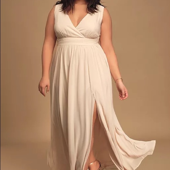 Lulus Dresses & Skirts - Lulu’s NWT Thoughts Of Hue Gardenia Formal Dress